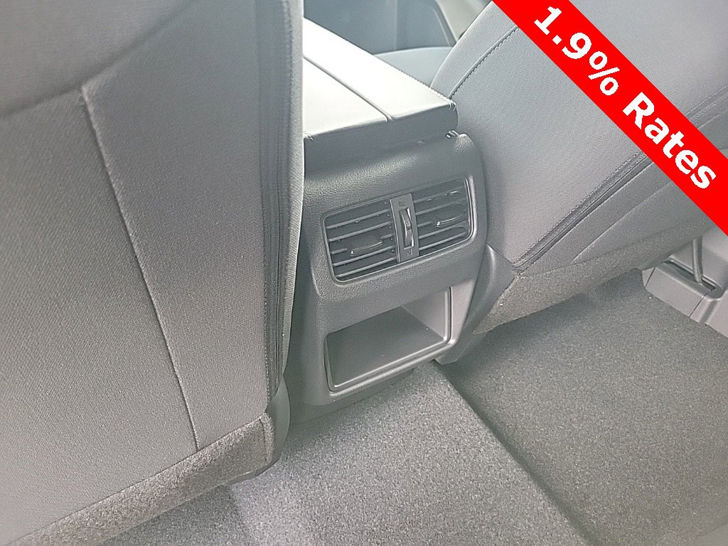 New 2026 Nissan Rogue S image 33