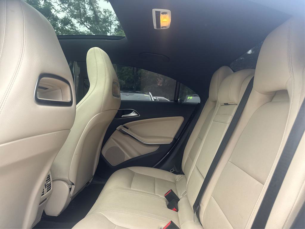 Used 2017 Mercedes-Benz CLA 250 image 10