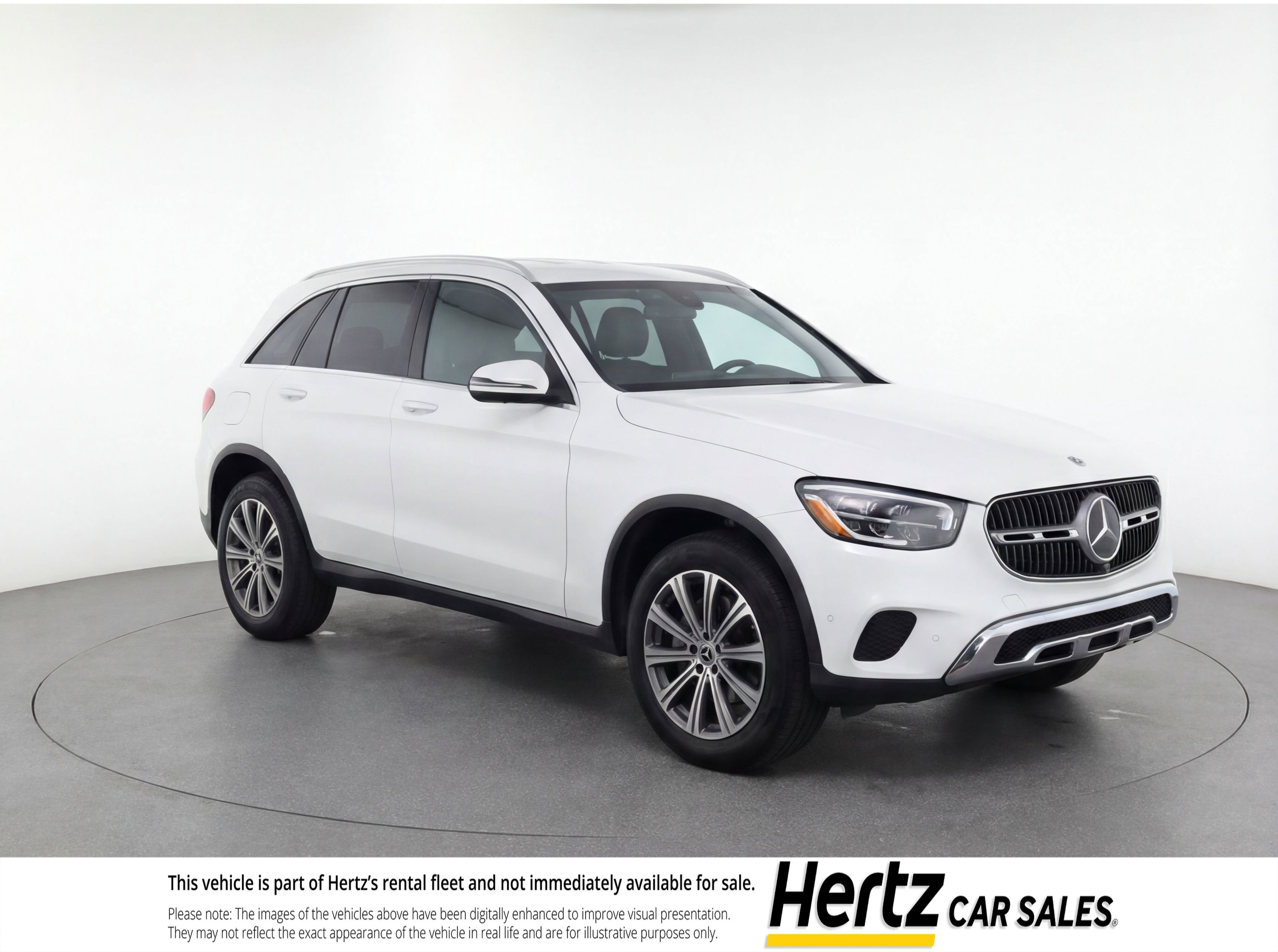Used 2024 Mercedes-Benz GLC 300 4MATIC image 1