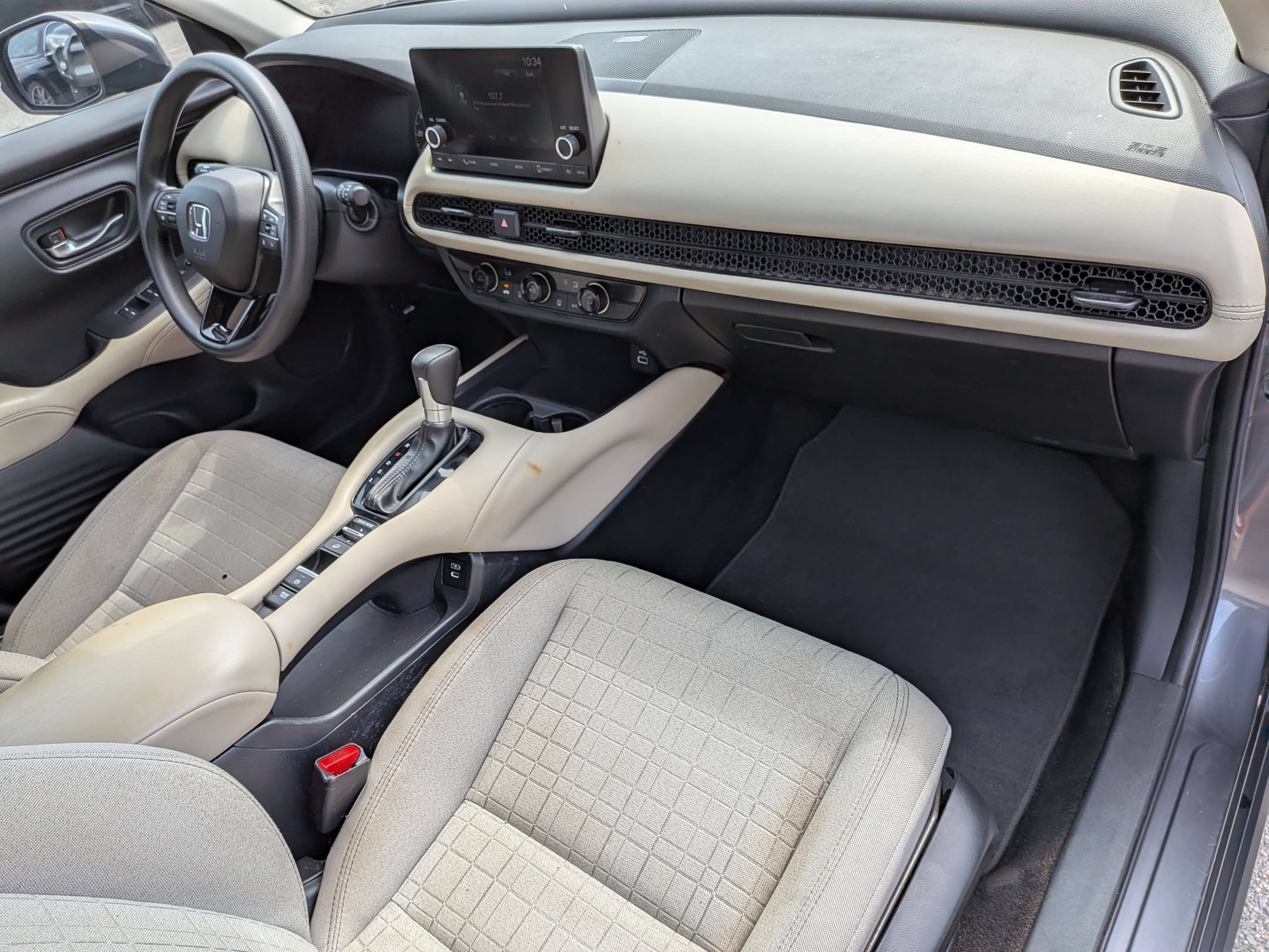 Used 2024 Honda HR-V LX image 36
