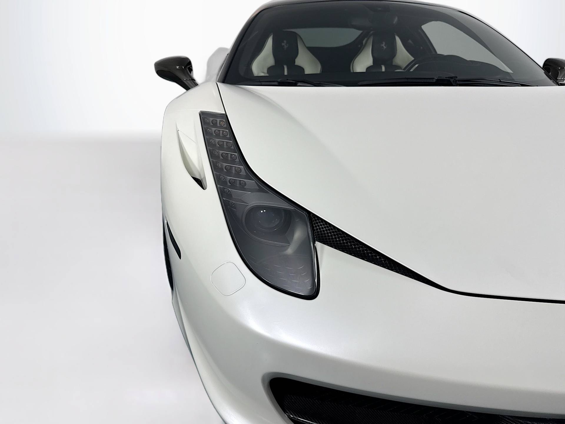 Used 2010 Ferrari 458 Italia Coupe RWD image 48