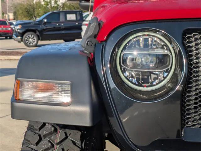 Certified 2022 Jeep Wrangler Willys image 10