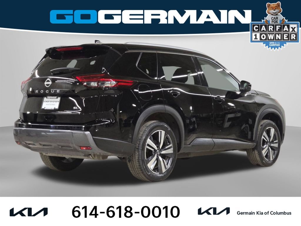 Used 2025 Nissan Rogue SL image 6