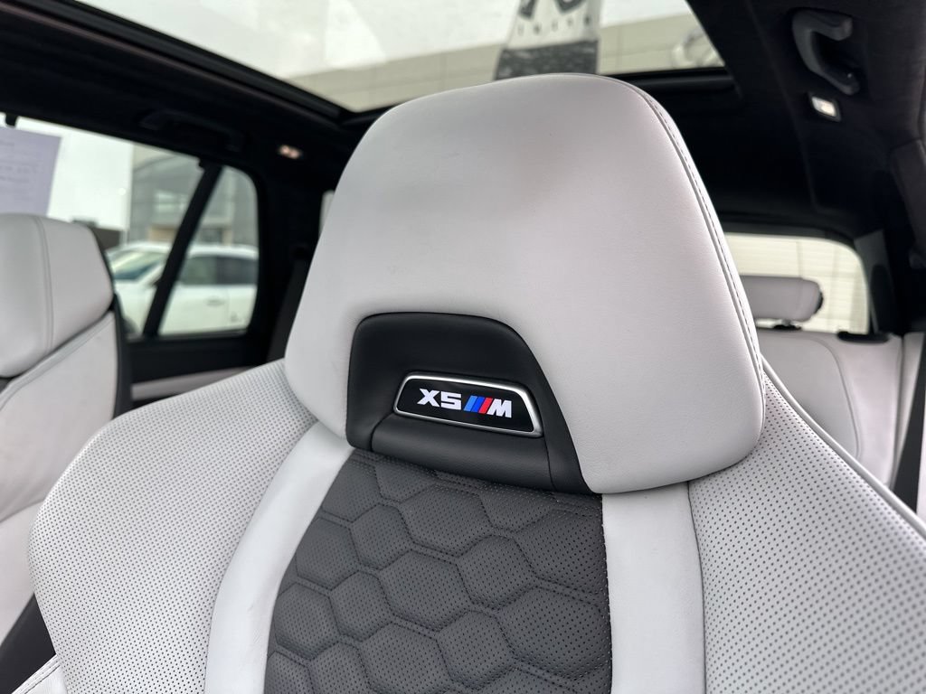 Used 2022 BMW X5 M w/ Executive Package AWD/4WD image 45