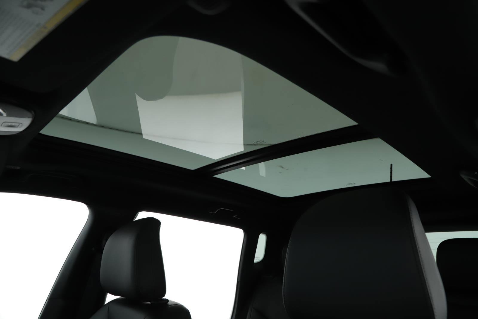 New 2026 Jeep Compass Limited w/ Sun, Sound & Navigation Group image 17