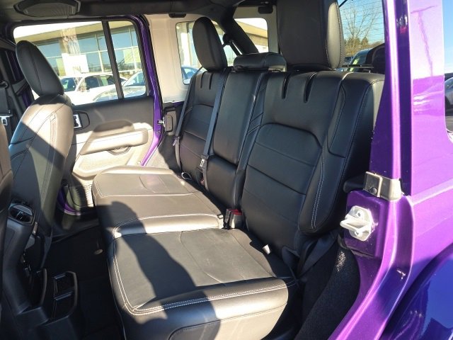 Used 2023 Jeep Wrangler Unlimited Sahara w/ Cold Weather Group image 34