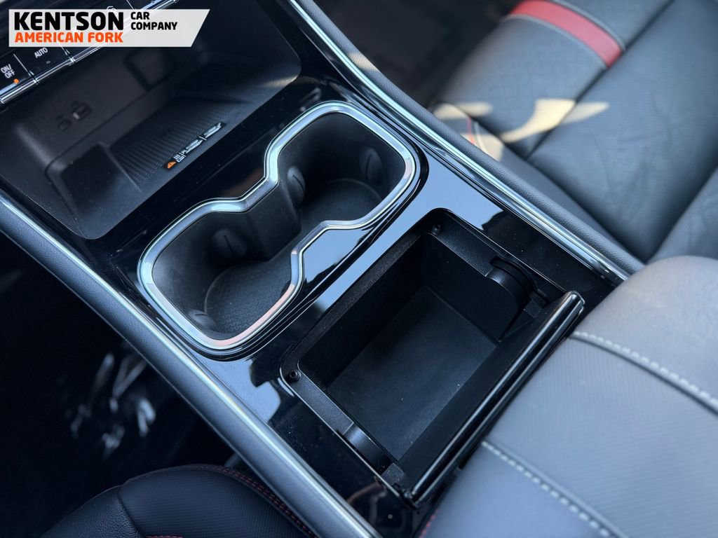 Used 2025 Chevrolet Traverse RS w/ LPO, Floor Liner Package image 26
