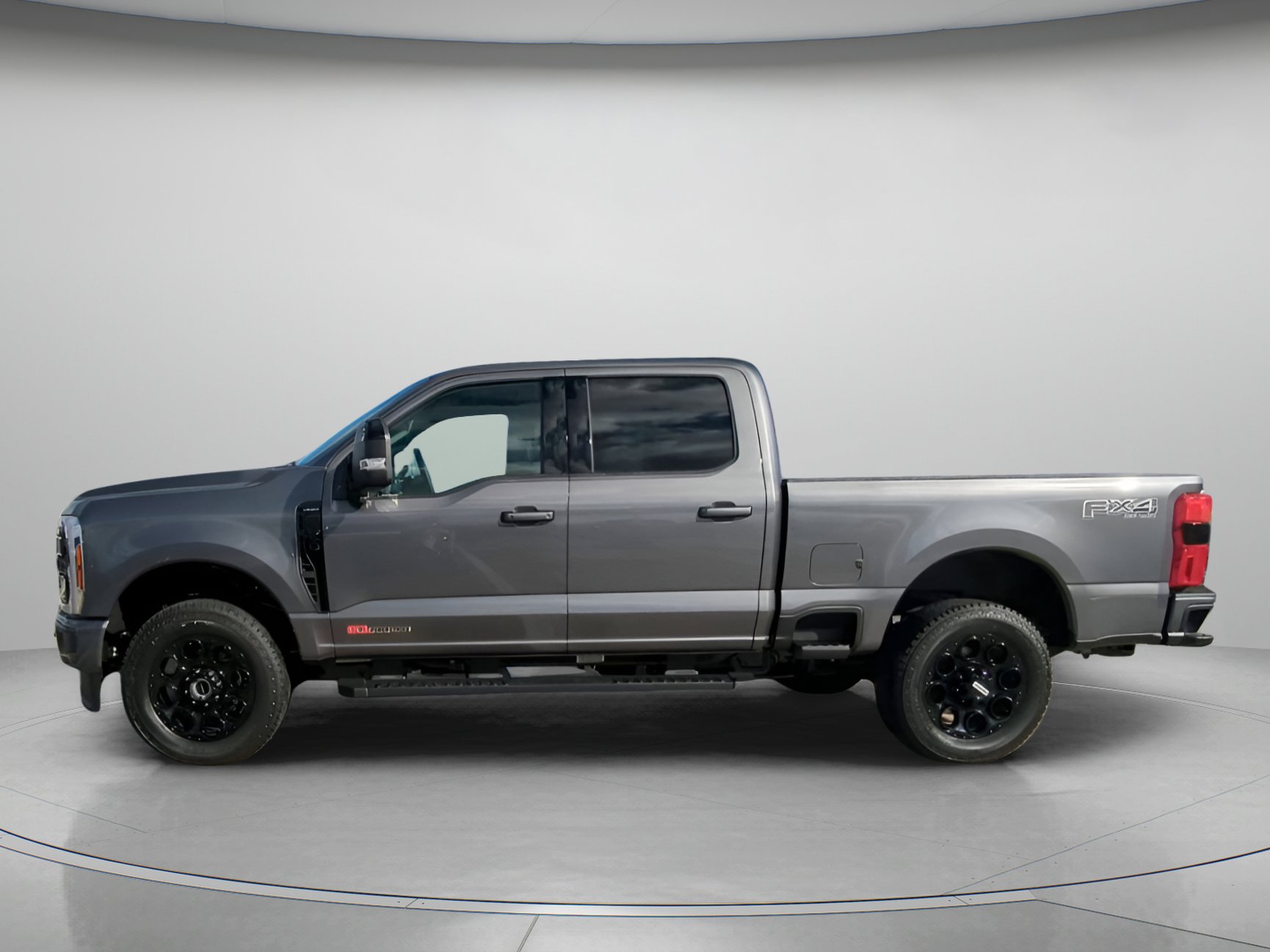 New 2026 Ford F250 Lariat w/ Black Appearance Package image 15