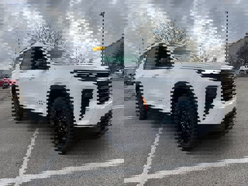 New 2026 Chevrolet Traverse LT w/ Midnight/Sport Edition image 8