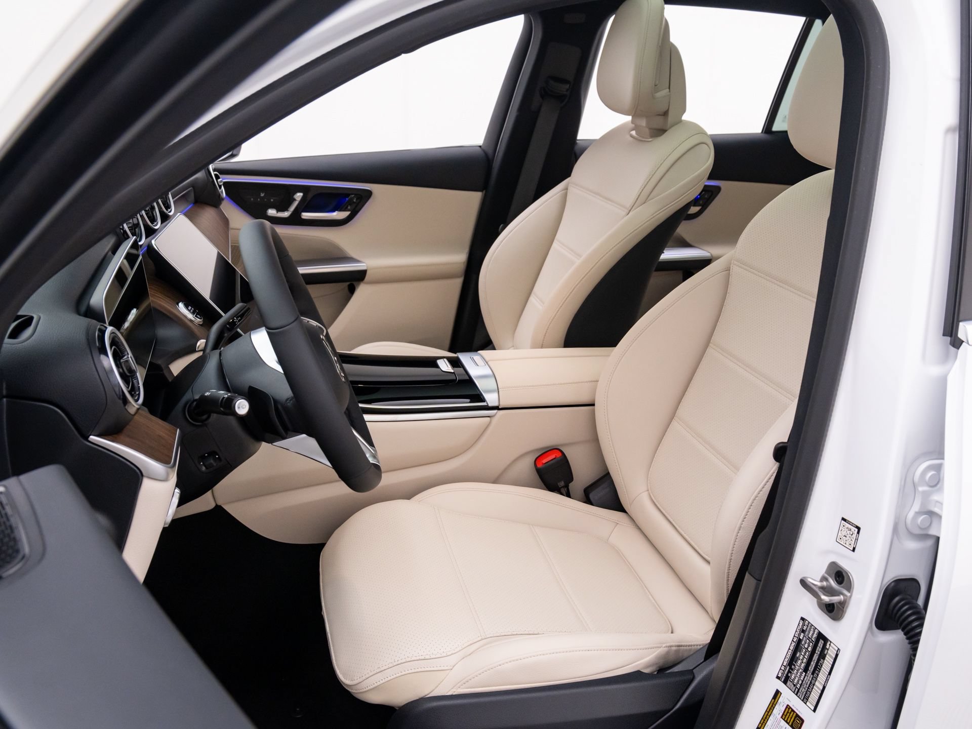 New 2026 Mercedes-Benz GLC 300 4MATIC image 16