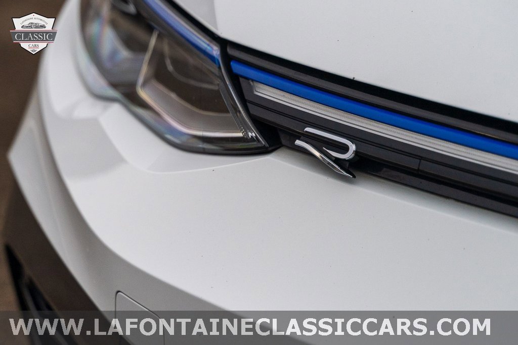 Used 2022 Volkswagen Golf R image 11