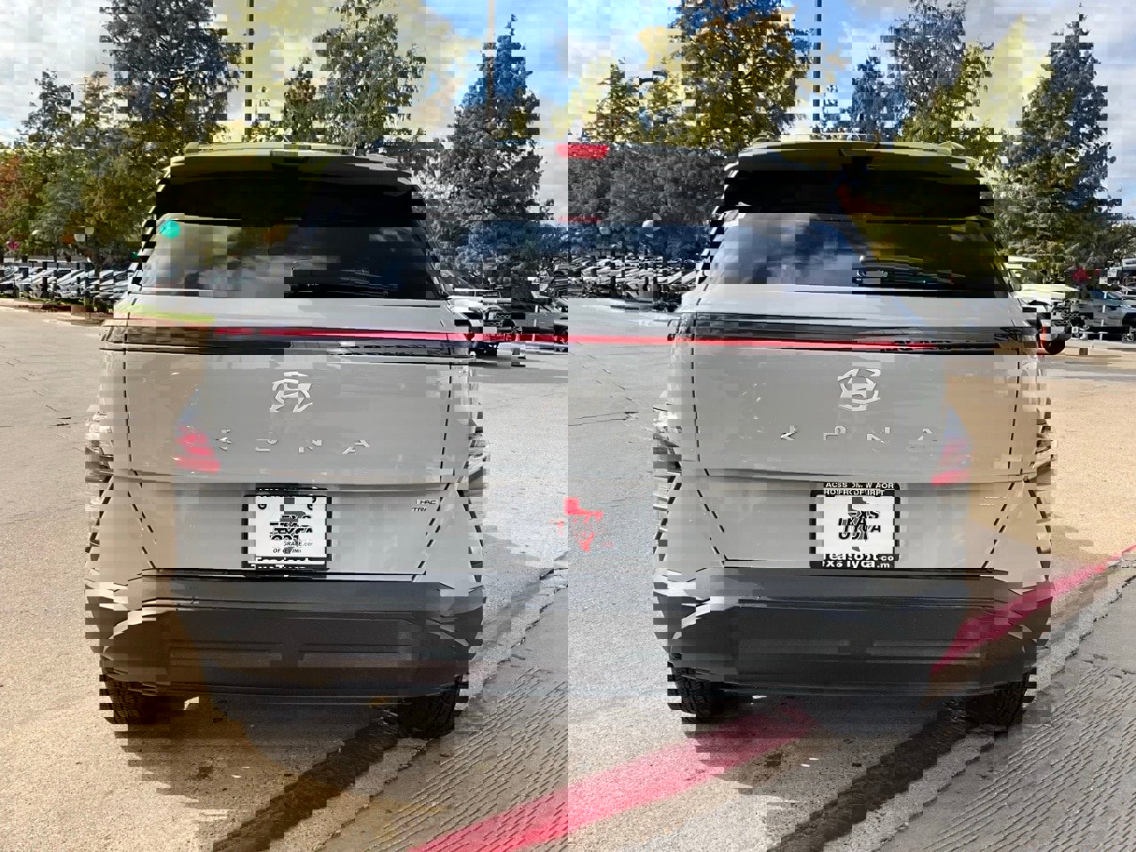 Used 2025 Hyundai Kona SEL image 7