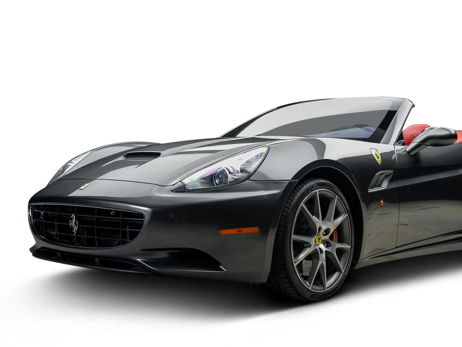 Used 2010 Ferrari California RWD image 10
