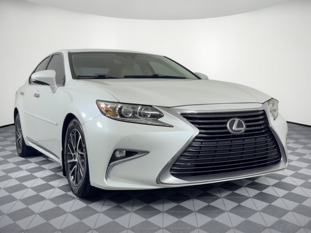 Used 2016 Lexus ES 350 w/ Luxury Package w/Wood Trim FWD image 7