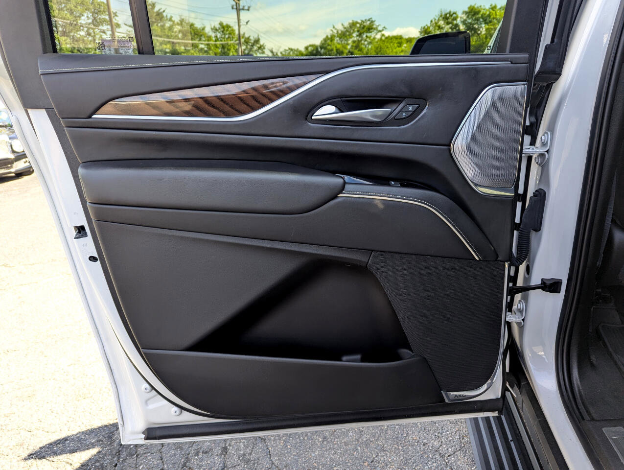 Used 2022 Cadillac Escalade ESV Sport Platinum image 41