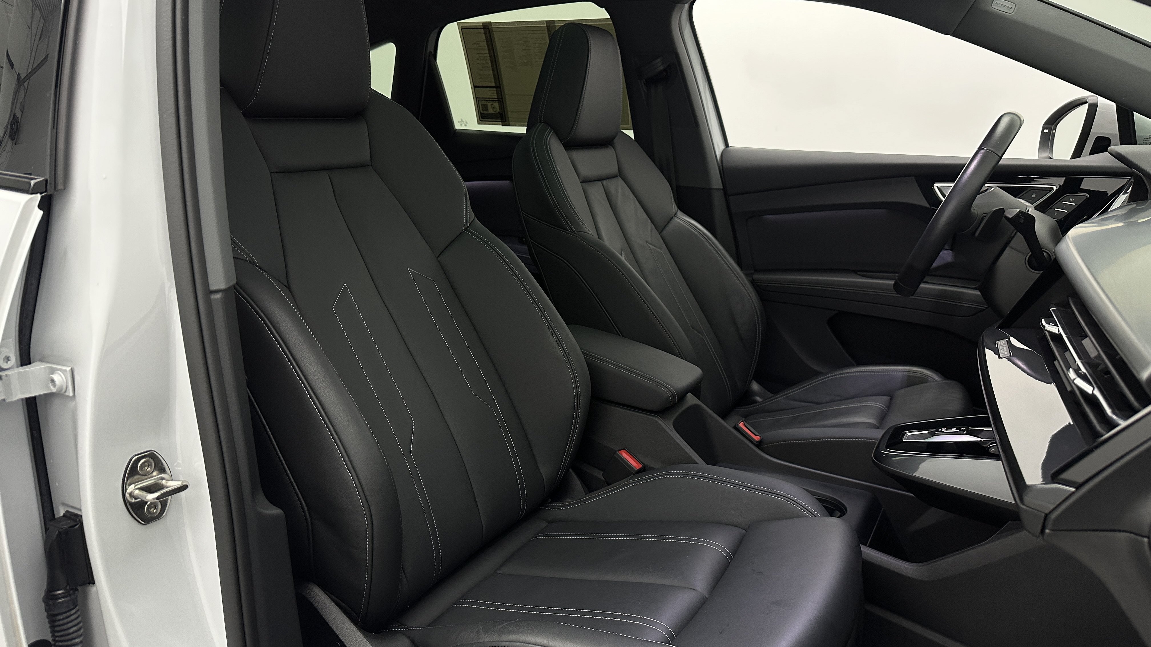 Used 2023 Audi Q4 e-tron Premium w/ Convenience Package AWD/4WD image 42