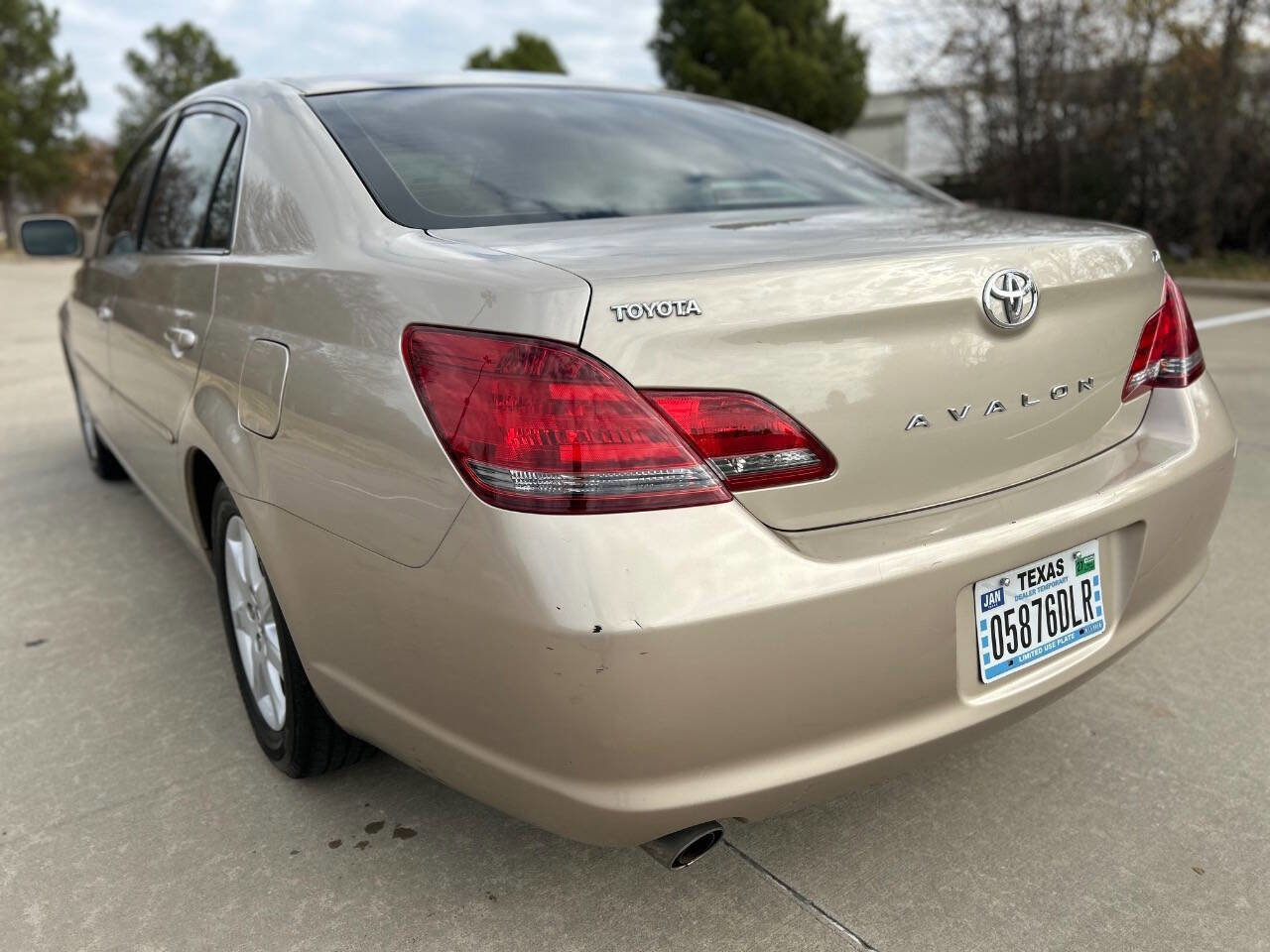 Used 2008 Toyota Avalon XL image 8