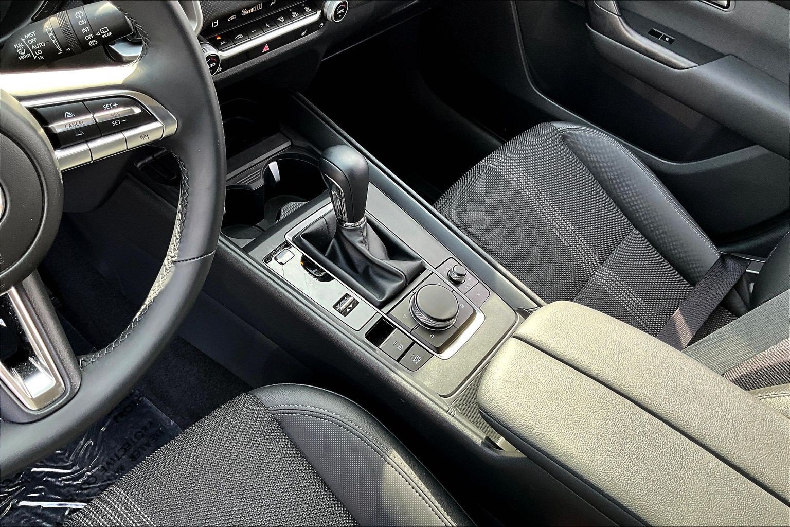 Used 2025 MAZDA CX-50 AWD 2.5 S w/ Preferred Package image 16