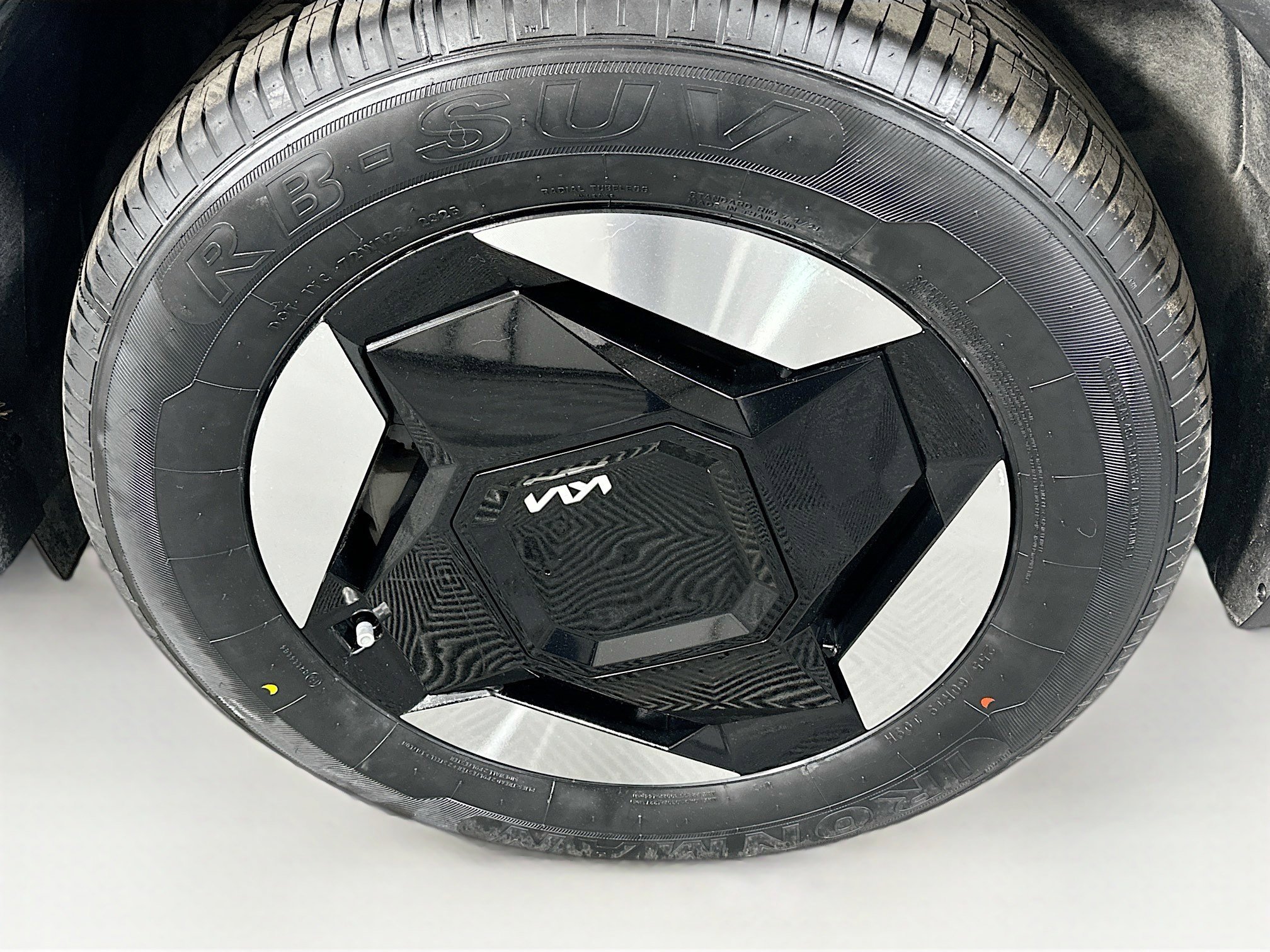 Used 2024 Kia EV9 Light Long Range image 11