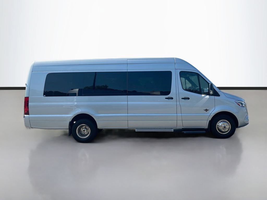 Used 2023 Mercedes-Benz Sprinter 3500 image 2