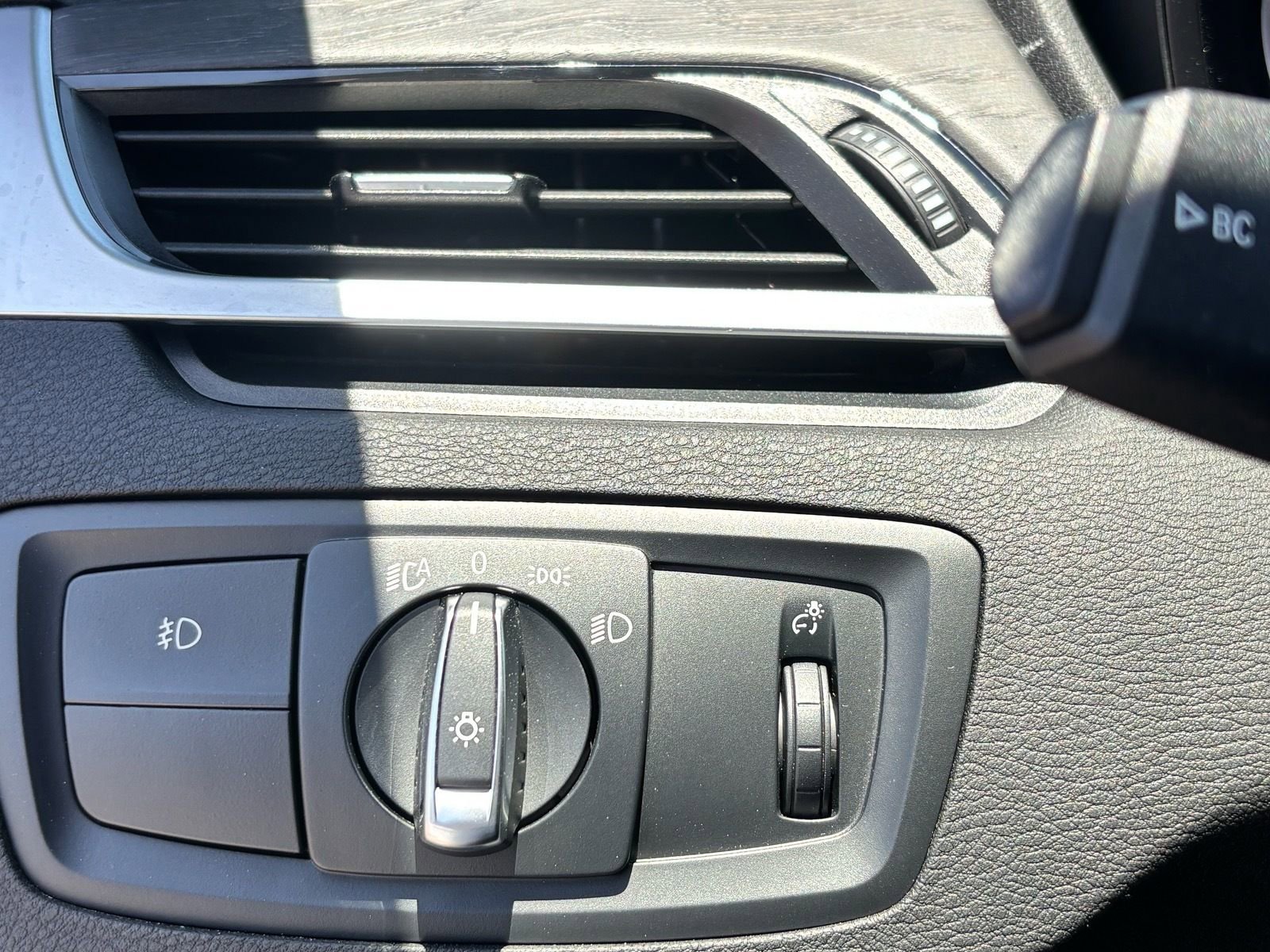 Used 2018 BMW X1 sDrive28i FWD image 30