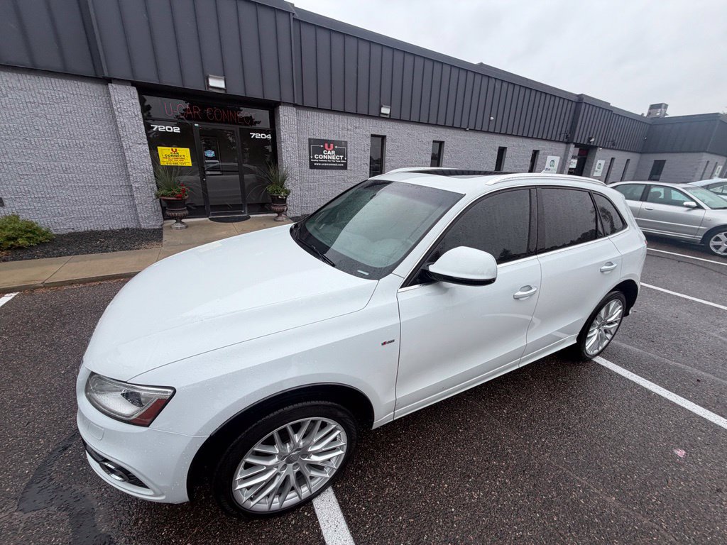 Used 2017 Audi Q5 2.0T Premium Plus w/ Technology Package AWD/4WD image 25