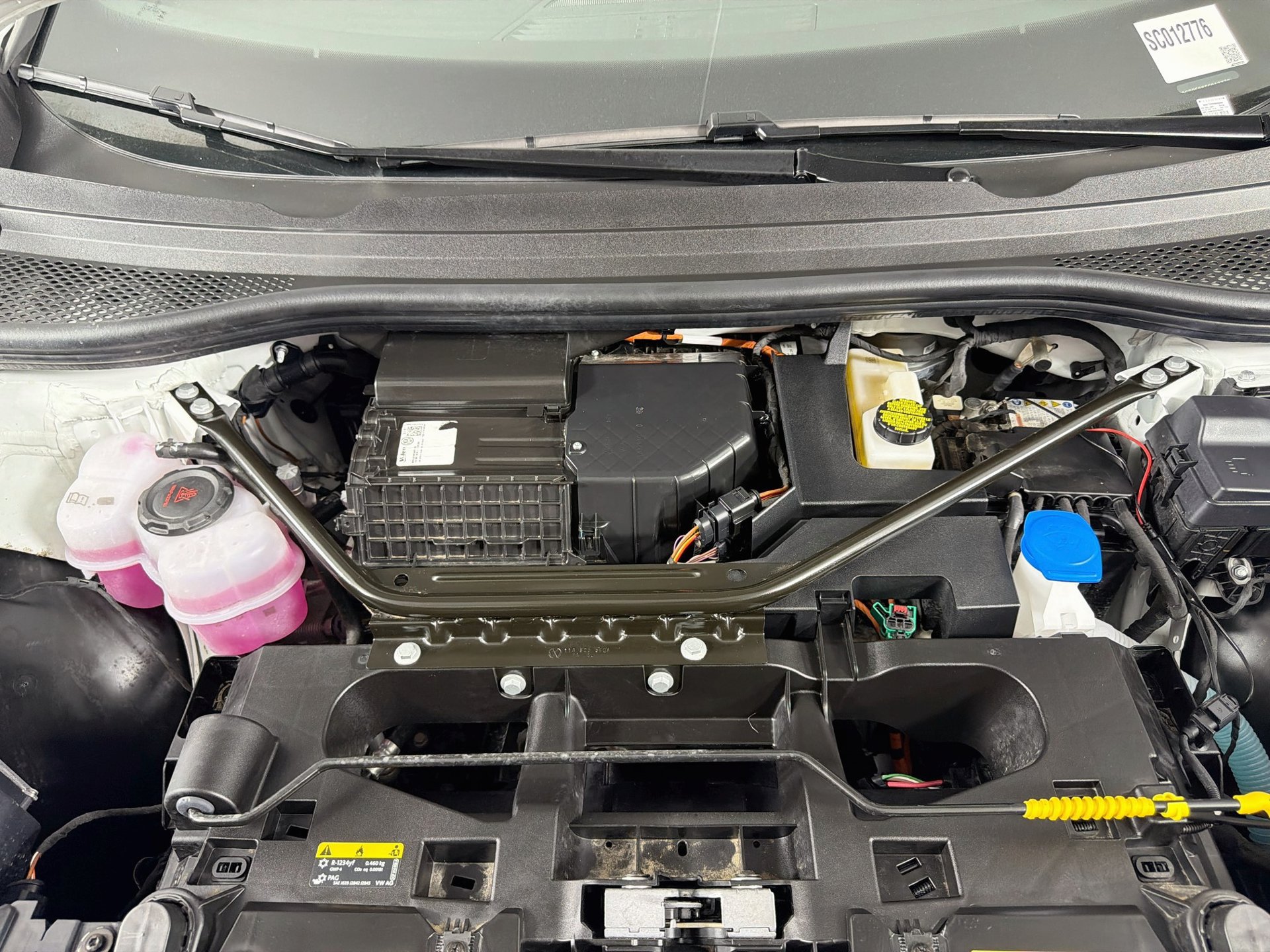 Certified 2025 Volkswagen ID.4 Pro RWD image 28