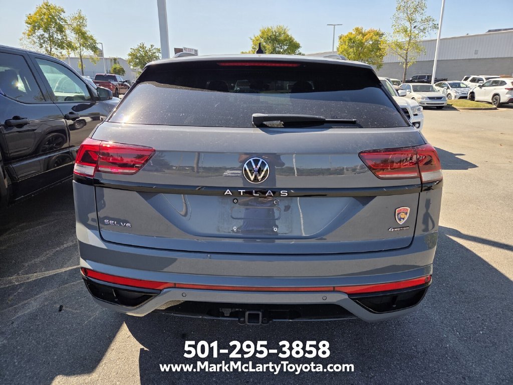 Used 2023 Volkswagen Atlas Cross Sport SEL R-Line AWD/4WD image 6