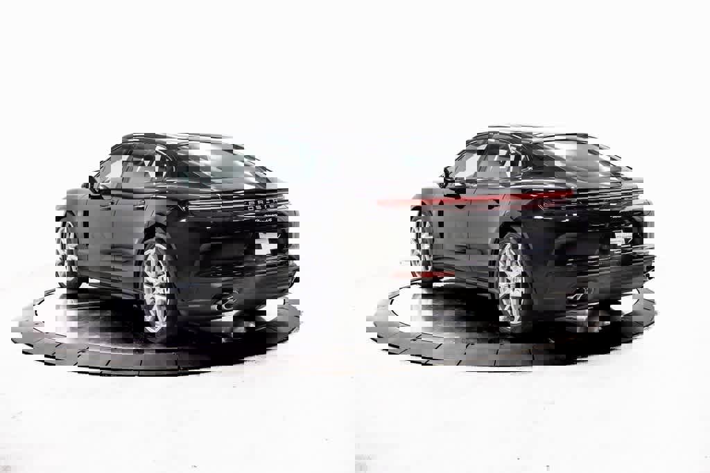 New 2025 Porsche Panamera 4 image 3