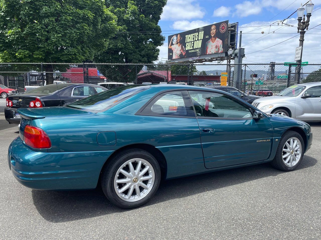 Used 1998 Chrysler Sebring LXi FWD image 23