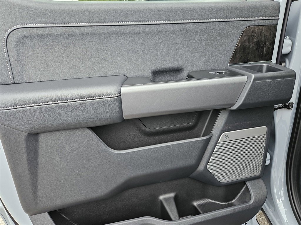 New 2025 Ford F250 Lariat w/ Lariat Ultimate Package image 28