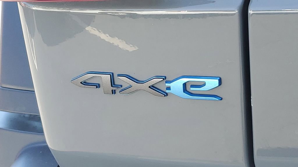 Used 2022 Jeep Wrangler Unlimited Rubicon 4xe w/ Steel Bumper Group AWD/4WD image 9