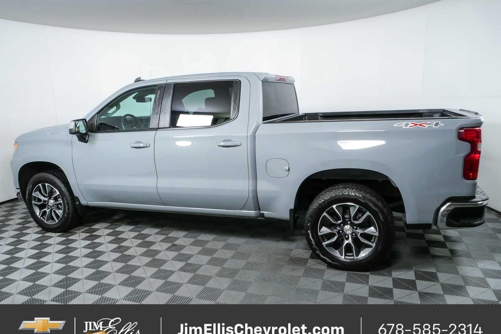 Certified 2024 Chevrolet Silverado 1500 LT AWD/4WD image 27