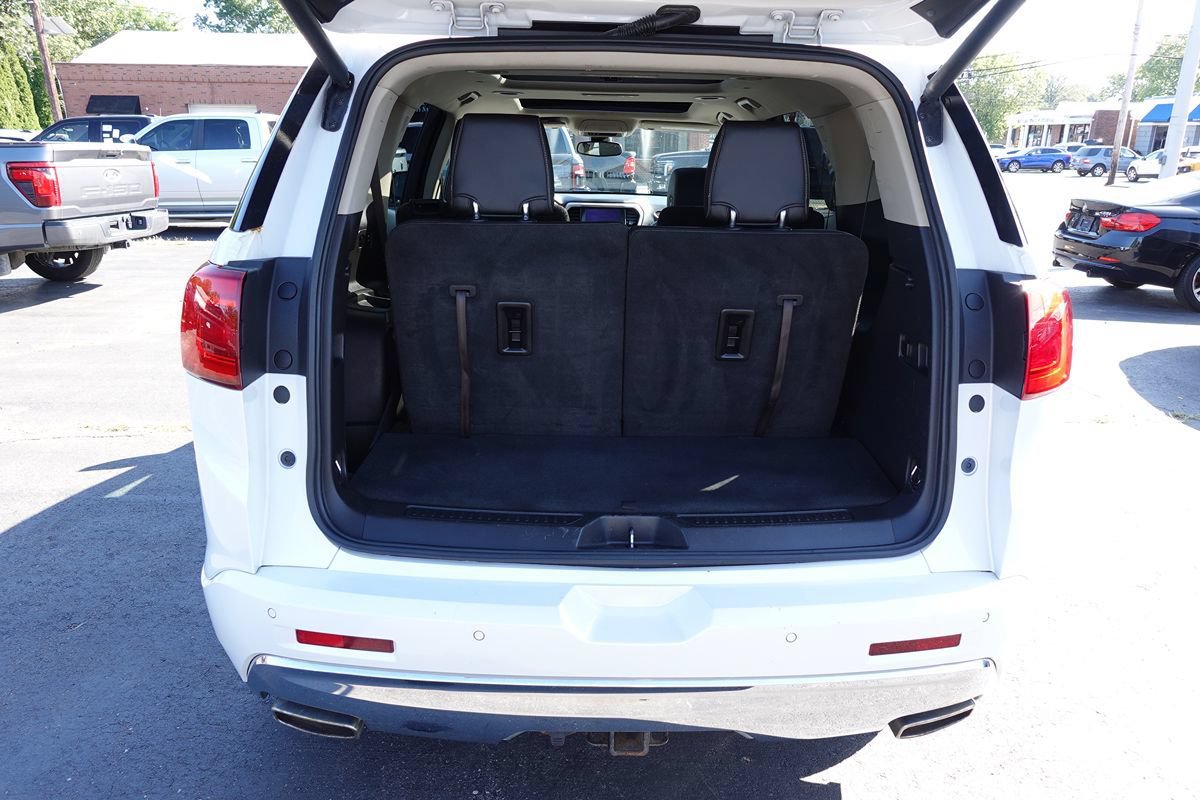 Used 2019 GMC Acadia Denali w/ Technology Package FWD image 28