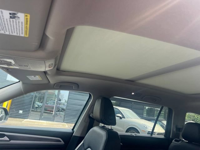 Used 2022 Volkswagen Atlas SEL Premium AWD/4WD image 7