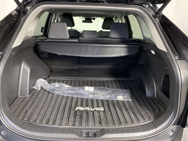 Used 2025 Toyota RAV4 XLE w/ Convenience Package image 8