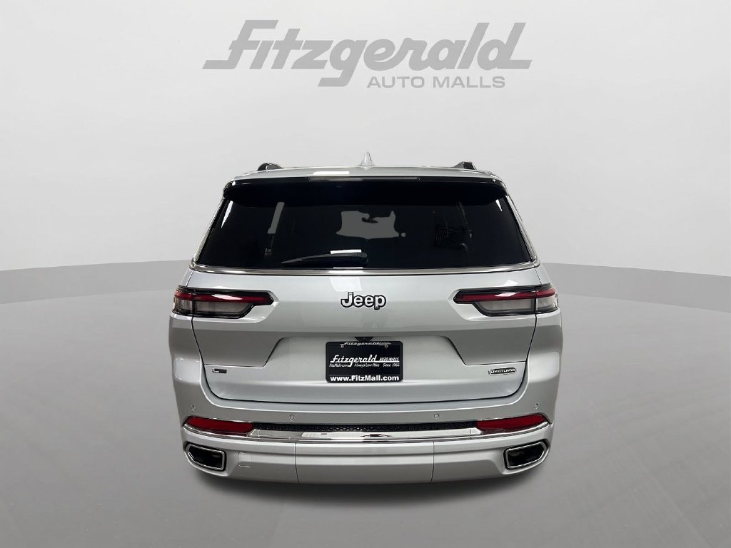 Used 2023 Jeep Grand Cherokee L Overland RWD image 5