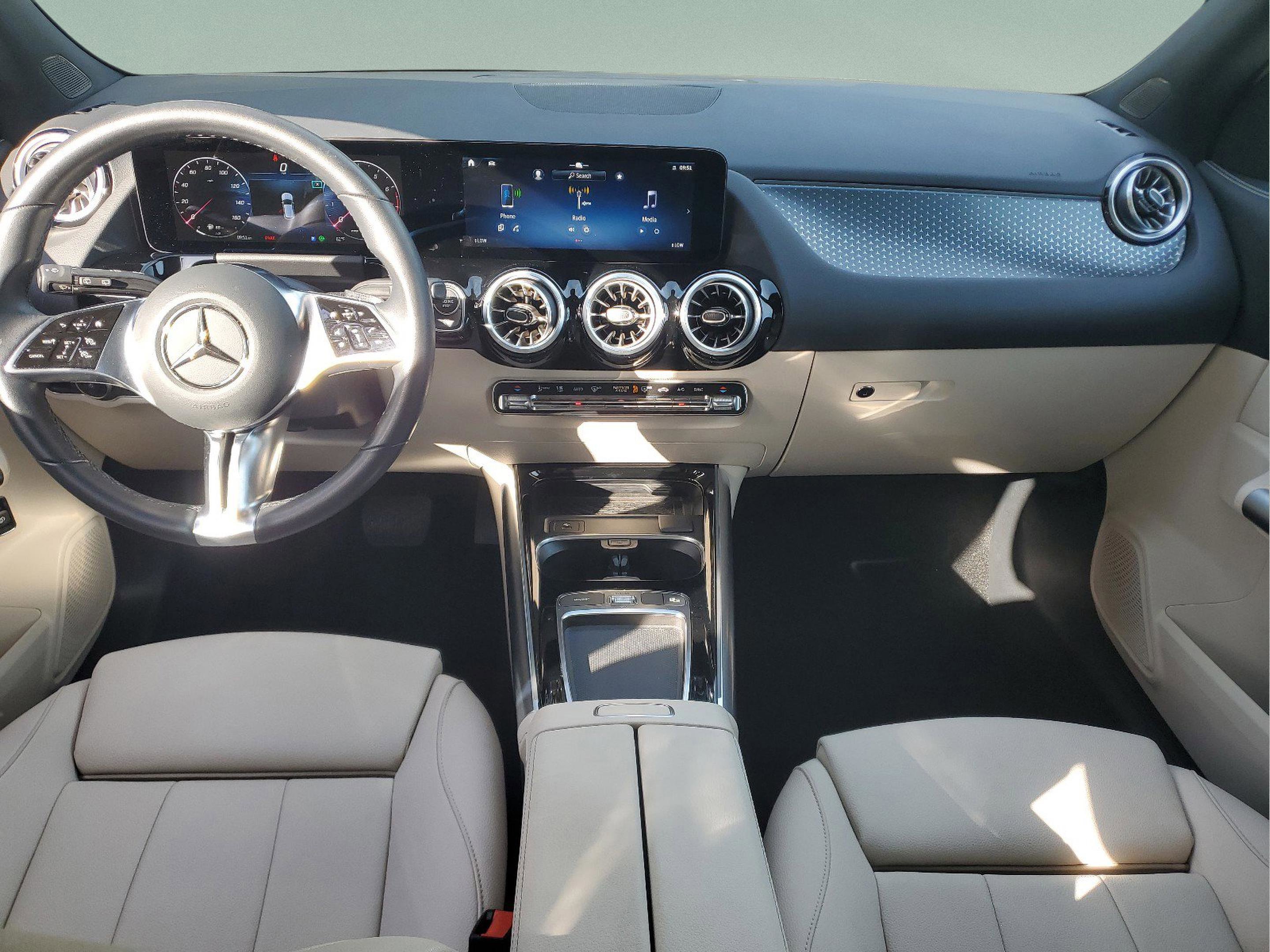 Used 2025 Mercedes-Benz GLA 250 GLA 250 image 10