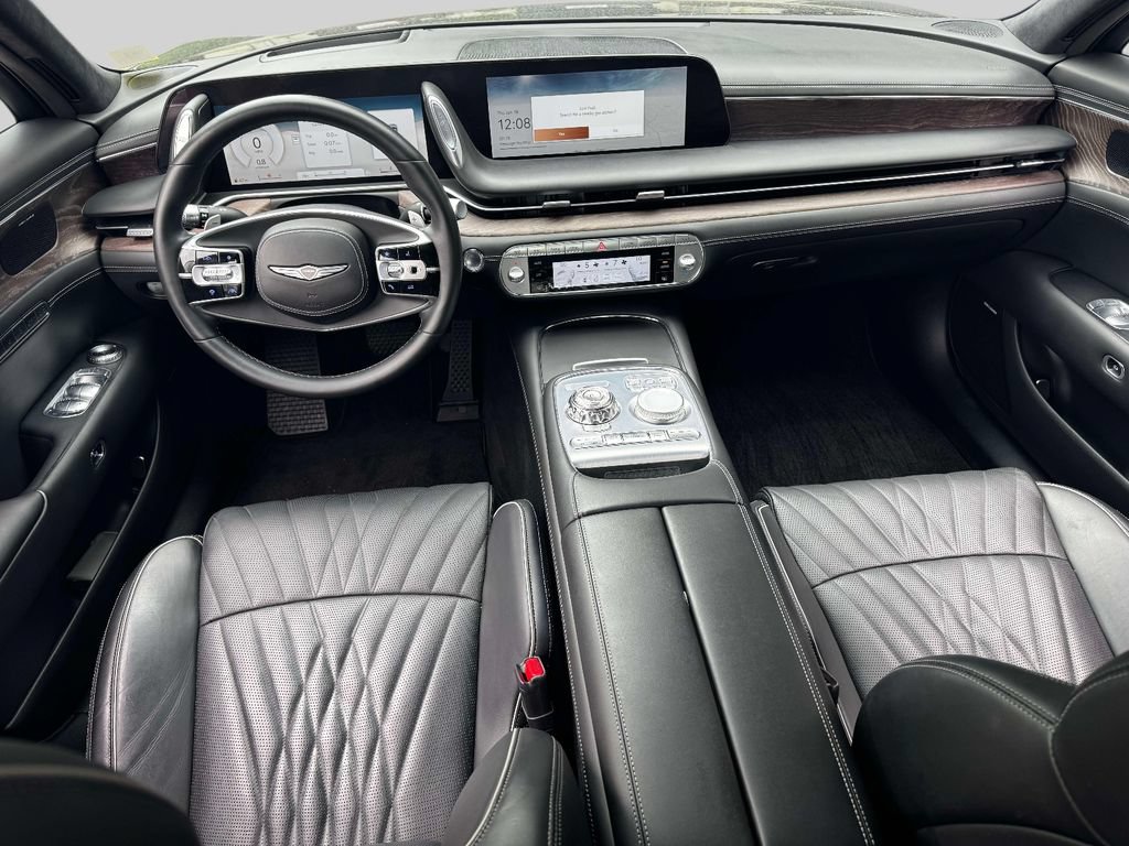 Used 2023 Genesis G90 3.5T AWD/4WD image 13