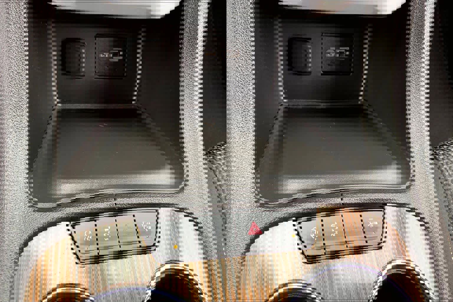 Used 2022 GMC Acadia SLE w/ Elevation Edition FWD image 31