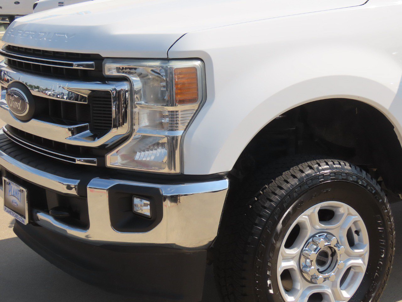 Used 2022 Ford F350 XLT w/ XLT Value Package AWD/4WD image 3