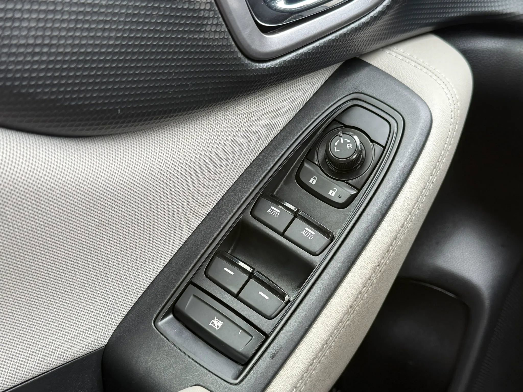 Used 2022 Subaru Forester Premium image 37