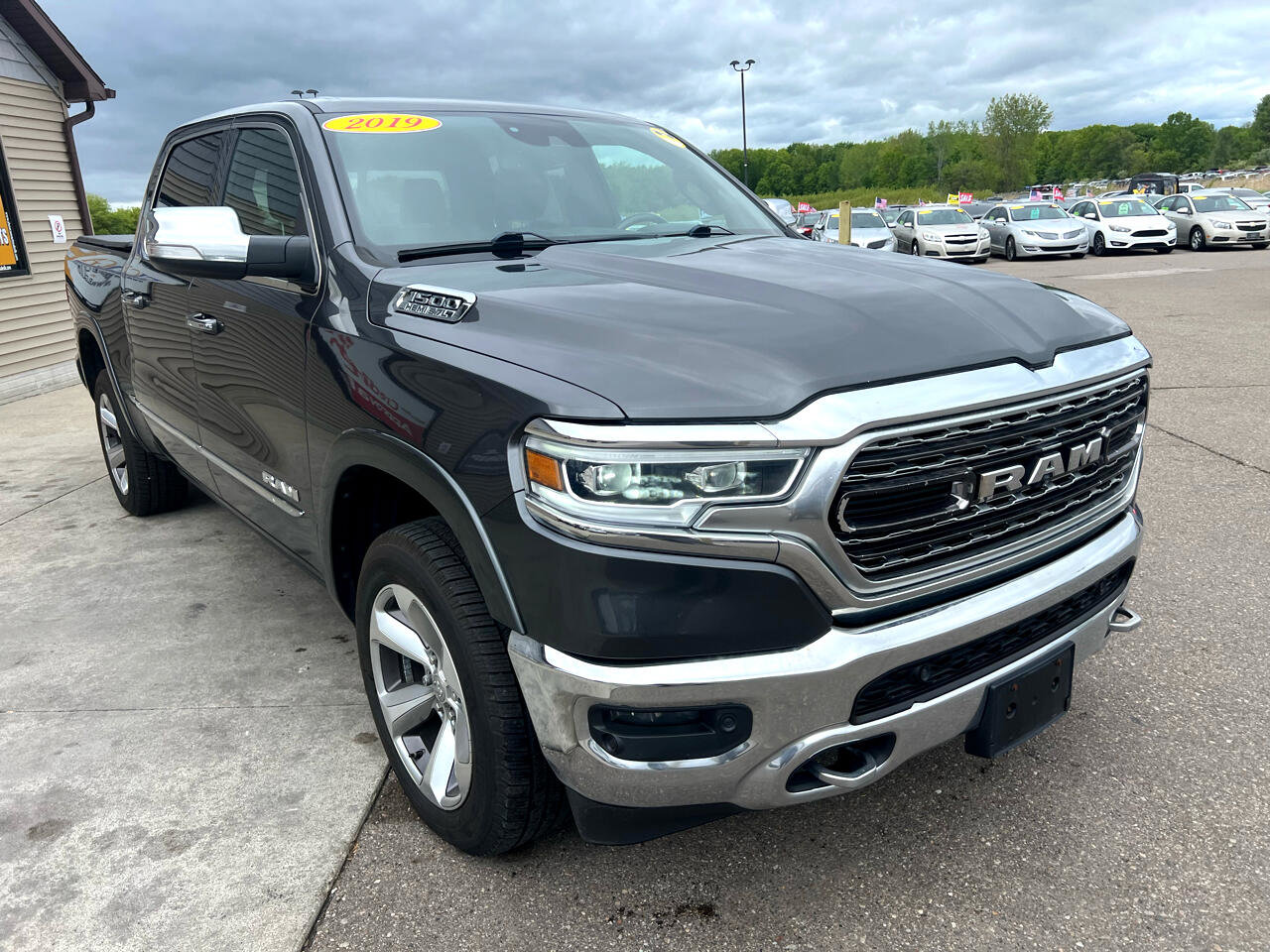 Used 2019 RAM 1500 Limited w/ Advanced Safety Group image 3