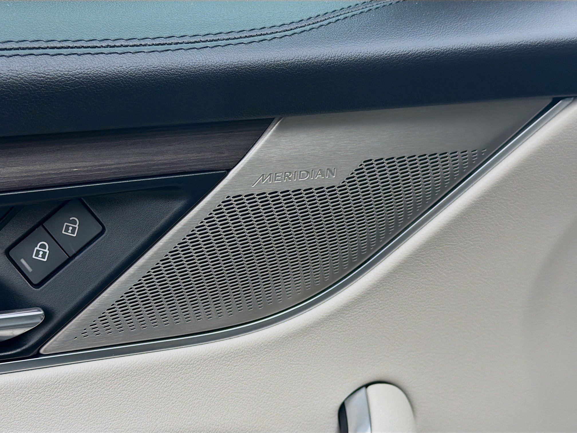 Used 2021 Jaguar F-PACE S image 22