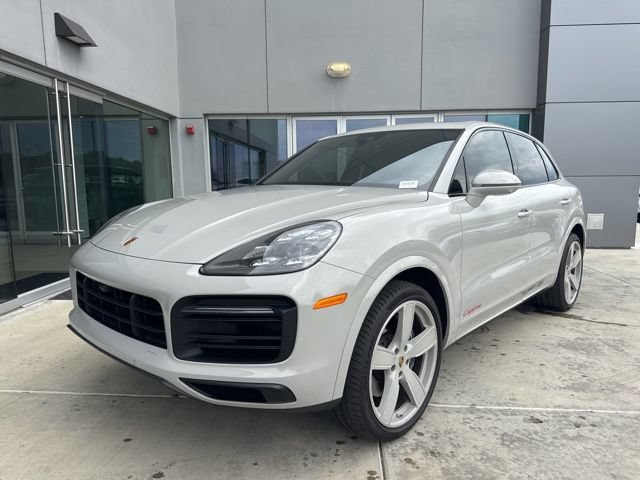 Used 2022 Porsche Cayenne Platinum Edition AWD/4WD image 4
