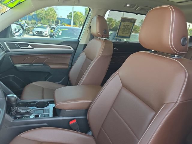 Used 2023 Volkswagen Atlas SE w/ Panoramic Sunroof Package FWD image 18