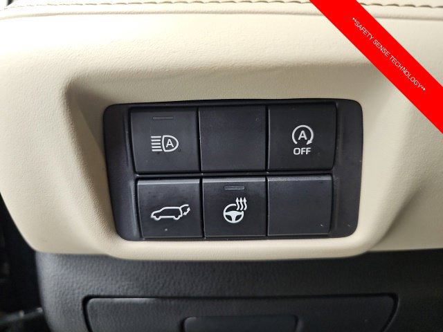 Used 2024 Toyota Highlander Limited AWD/4WD image 18