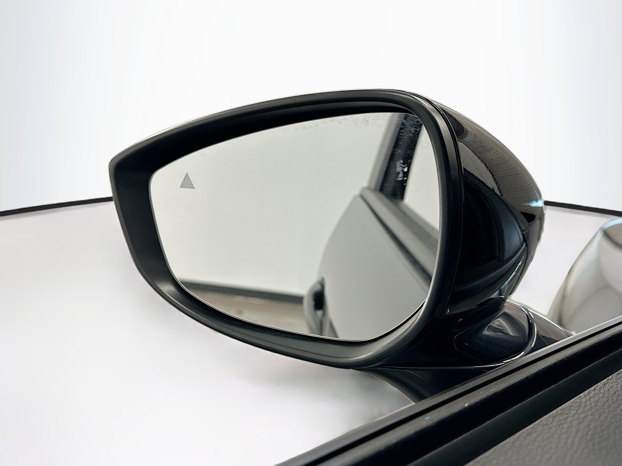 Used 2025 MAZDA CX-50 2.5 Hybrid w/ Preferred Pkg image 16