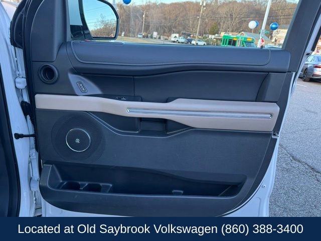 Used 2024 Ford Expedition Max Limited image 31