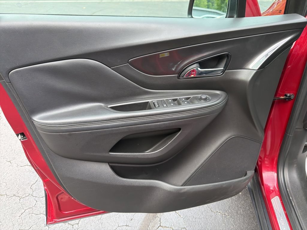 Certified 2018 Buick Encore Preferred FWD image 8